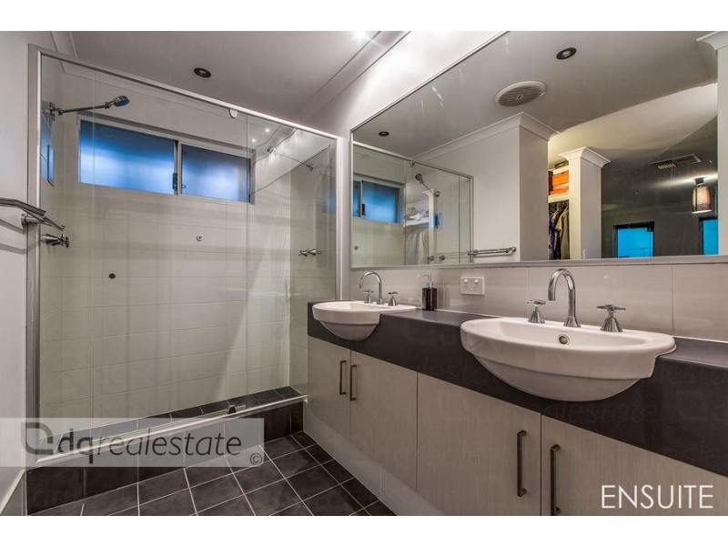 76 Appleby Dr, Darch WA 6065