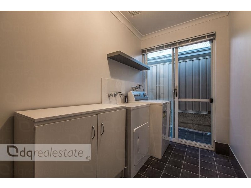 76 Appleby Dr, Darch WA 6065