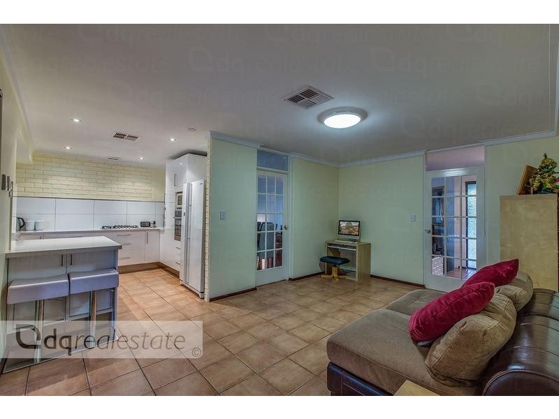 32 Pioneer Drive, Edgewater WA 6027