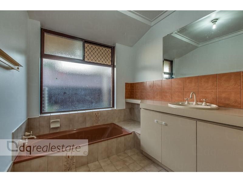 32 Pioneer Drive, Edgewater WA 6027