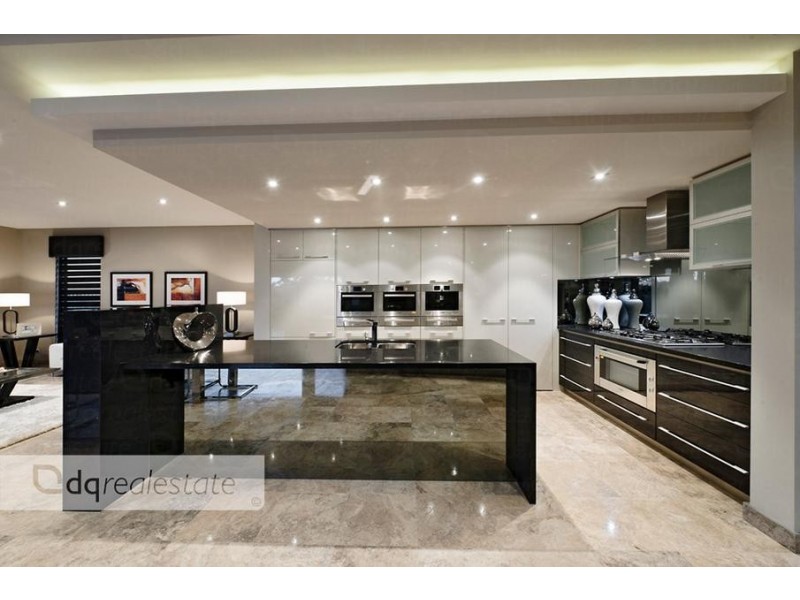 8 Nidjalla Loop, Swanbourne WA 6010