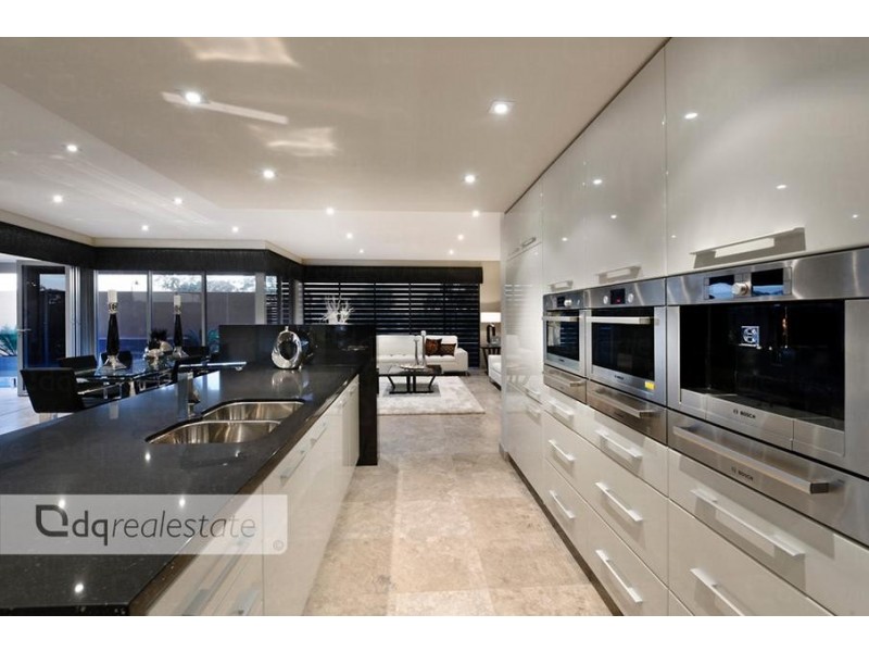 8 Nidjalla Loop, Swanbourne WA 6010