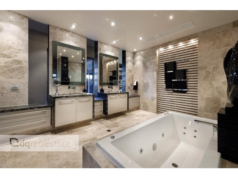 8 Nidjalla Loop, Swanbourne WA 6010