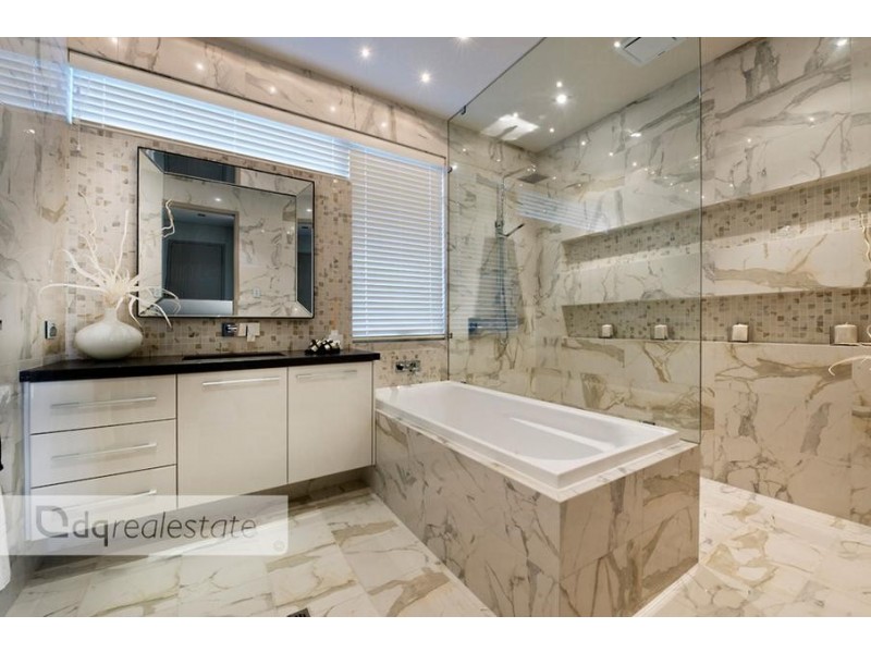 8 Nidjalla Loop, Swanbourne WA 6010