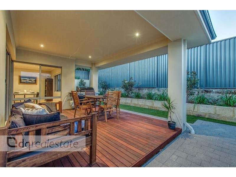 69 Cook Avenue, Hillarys WA 6025