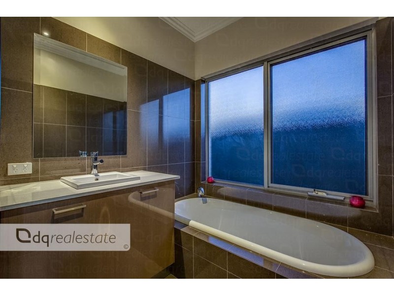 11 Butchart Turn, Landsdale WA 6065