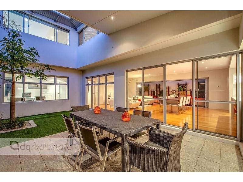 13 Pinnata Mews, Churchlands WA 6018