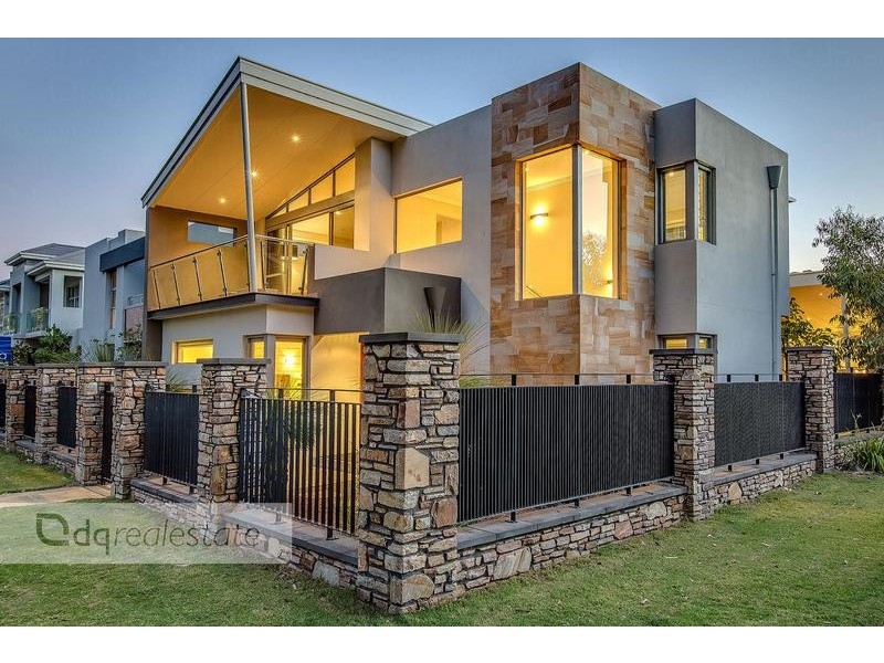 13 Pinnata Mews, Churchlands WA 6018