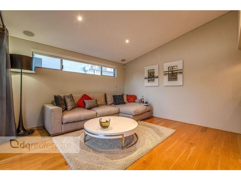 13 Pinnata Mews, Churchlands WA 6018