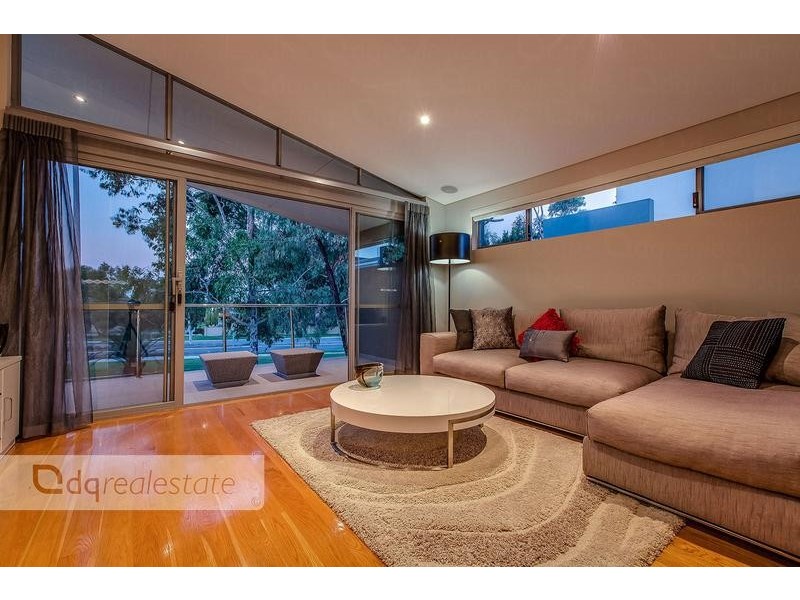 13 Pinnata Mews, Churchlands WA 6018