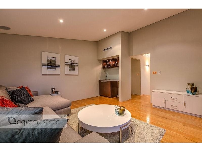 13 Pinnata Mews, Churchlands WA 6018