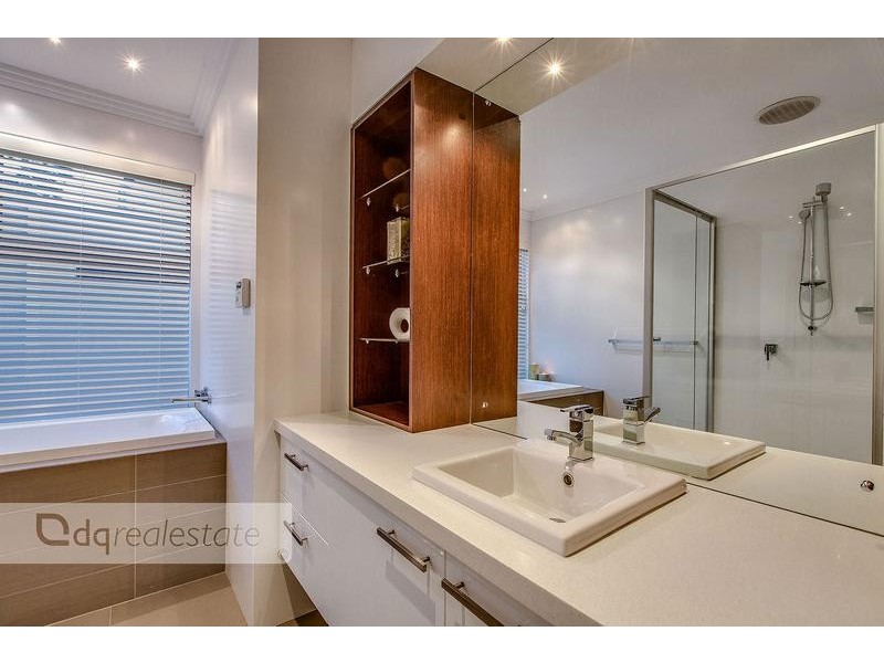 13 Pinnata Mews, Churchlands WA 6018