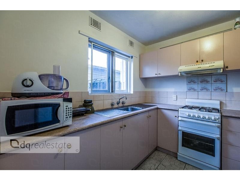 7/3 Derrington Crescent, Balga WA 6061