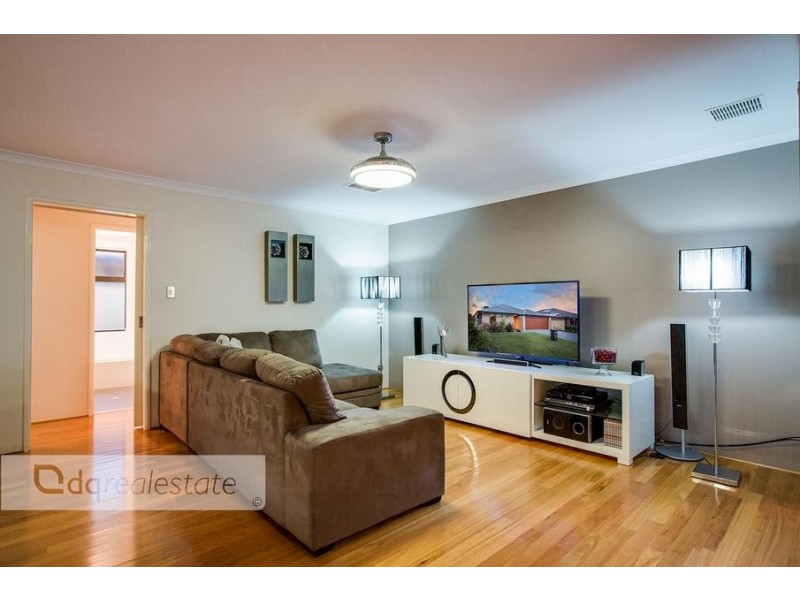 10 Crimson Way, Tapping WA 6065