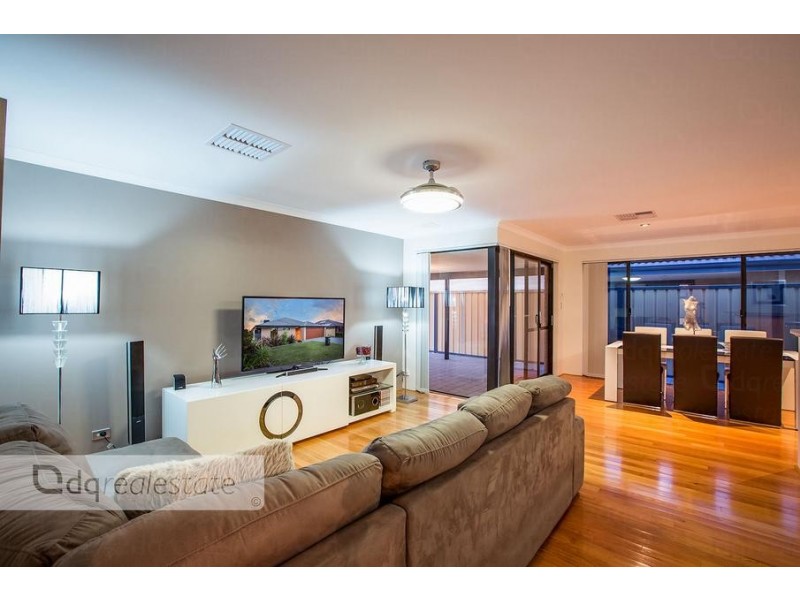 10 Crimson Way, Tapping WA 6065