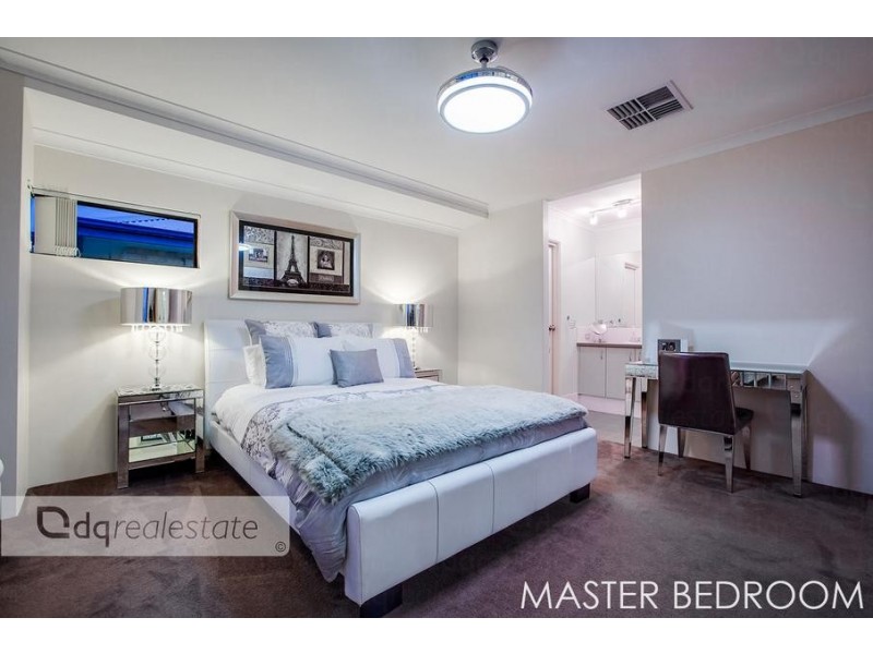 10 Crimson Way, Tapping WA 6065