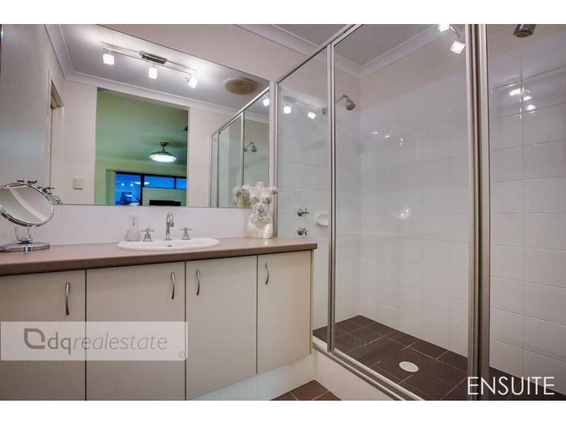 10 Crimson Way, Tapping WA 6065