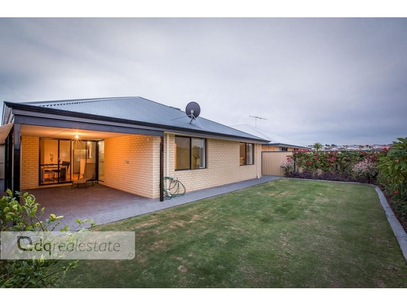 10 Crimson Way, Tapping WA 6065