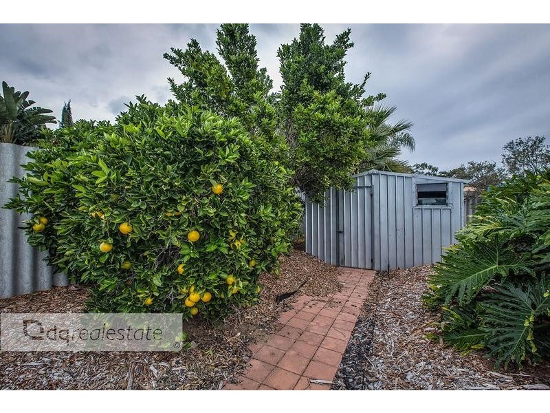 1 Dawn Place, Beldon WA 6027