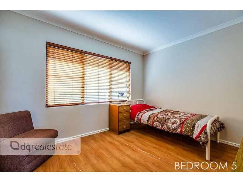 8 Seaham Way, Mindarie WA 6030