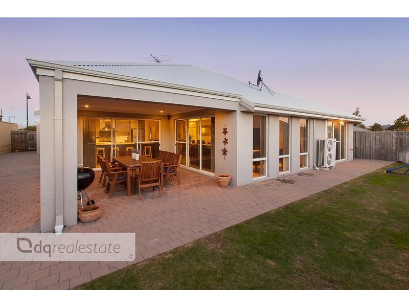 3 Cozens Road, Tapping WA 6065