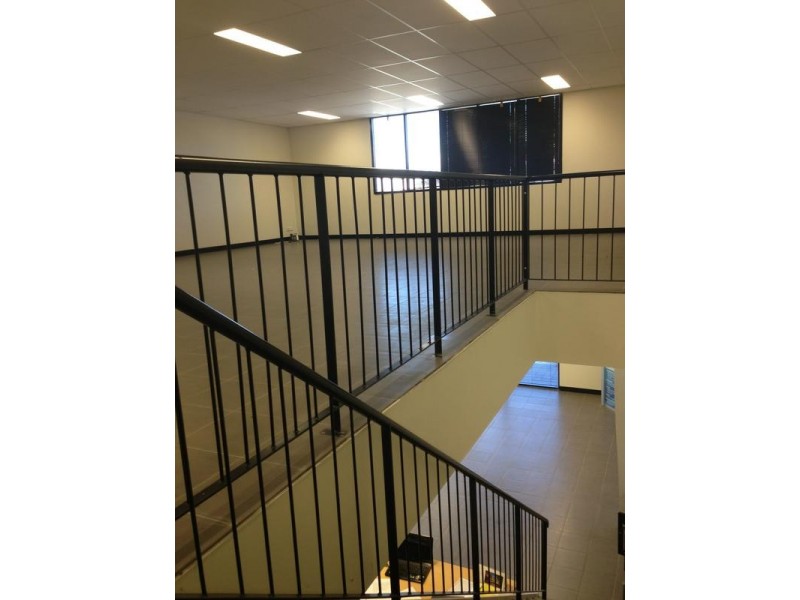 2/58 Discovery Drive, Bibra Lake WA 6163