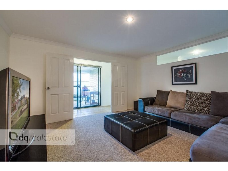 51 Crosthwait Circle, Tapping WA 6065