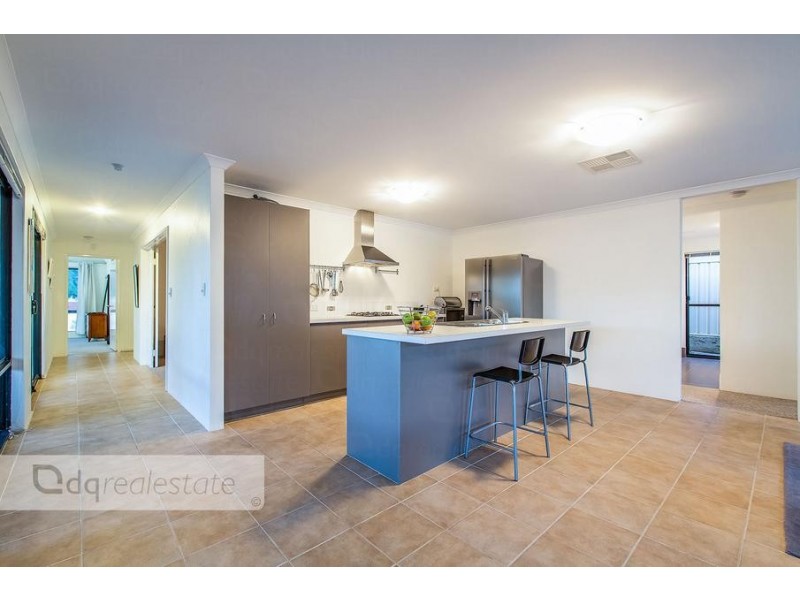 51 Crosthwait Circle, Tapping WA 6065