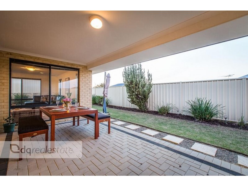 51 Crosthwait Circle, Tapping WA 6065