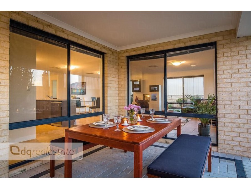 51 Crosthwait Circle, Tapping WA 6065