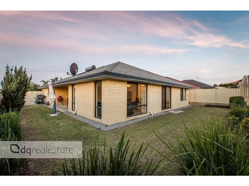 51 Crosthwait Circle, Tapping WA 6065