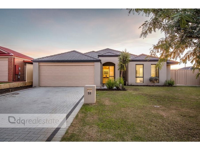 51 Crosthwait Circle, Tapping WA 6065