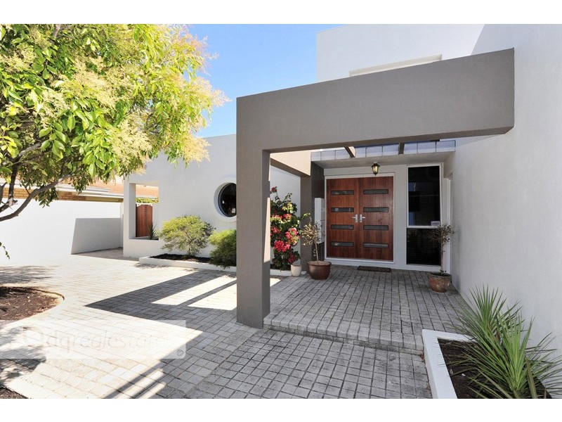 30 Clifton Gardens, Kallaroo WA 6025