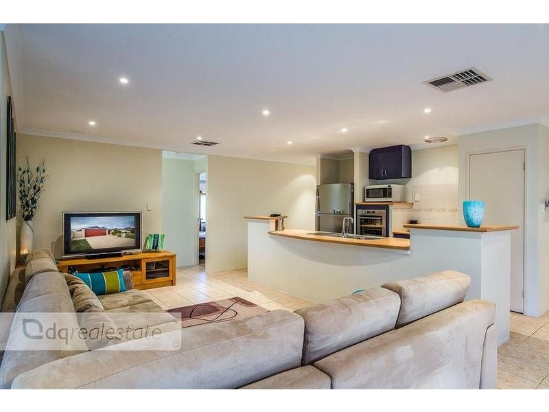 10 Kinta Way, Tapping WA 6065