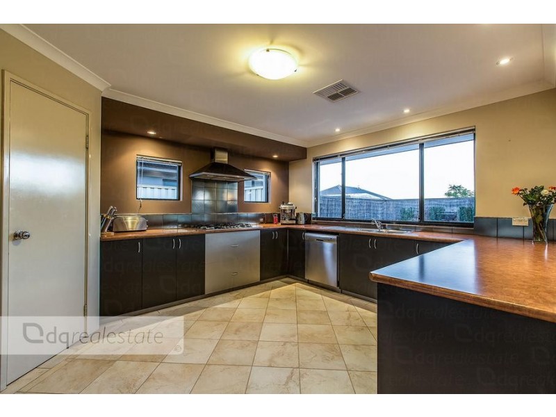 7 Bramley Loop, Madeley WA 6065