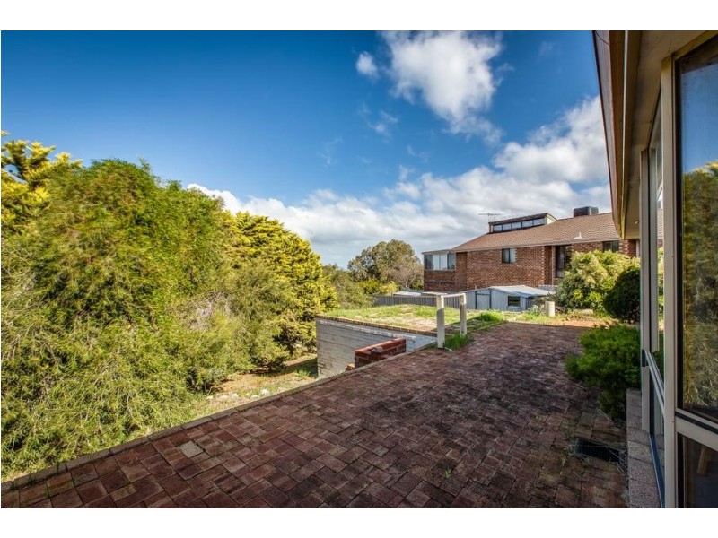 4 Control Close, Mullaloo WA 6027