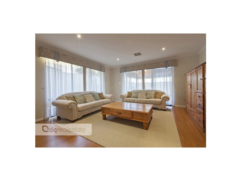 4 Galileo Avenue, Tapping WA 6065