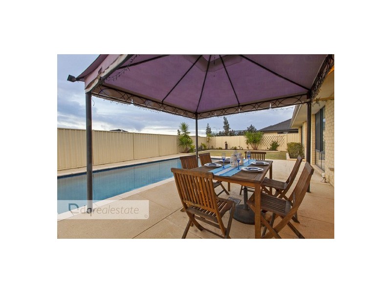 4 Galileo Avenue, Tapping WA 6065