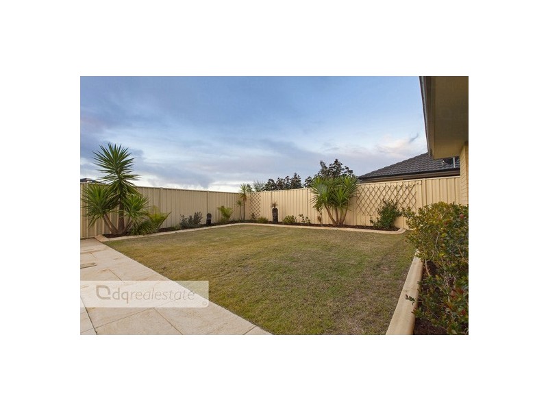 4 Galileo Avenue, Tapping WA 6065