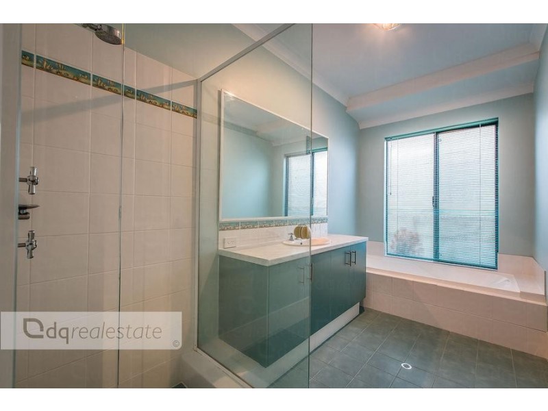 59 Crosthwait Circle, Tapping WA 6065