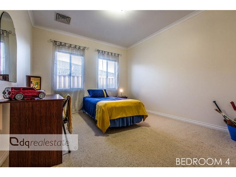 21 Savannah Way, Iluka WA 6028