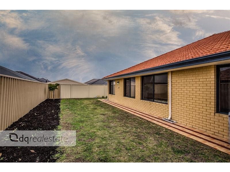 88 Da Vinci Drive, Tapping WA 6065