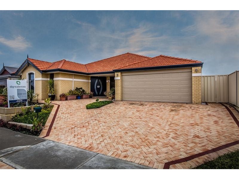 88 Da Vinci Drive, Tapping WA 6065