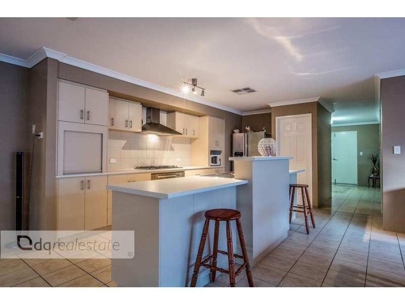 33 Carbine Loop, Banksia Grove WA 6031