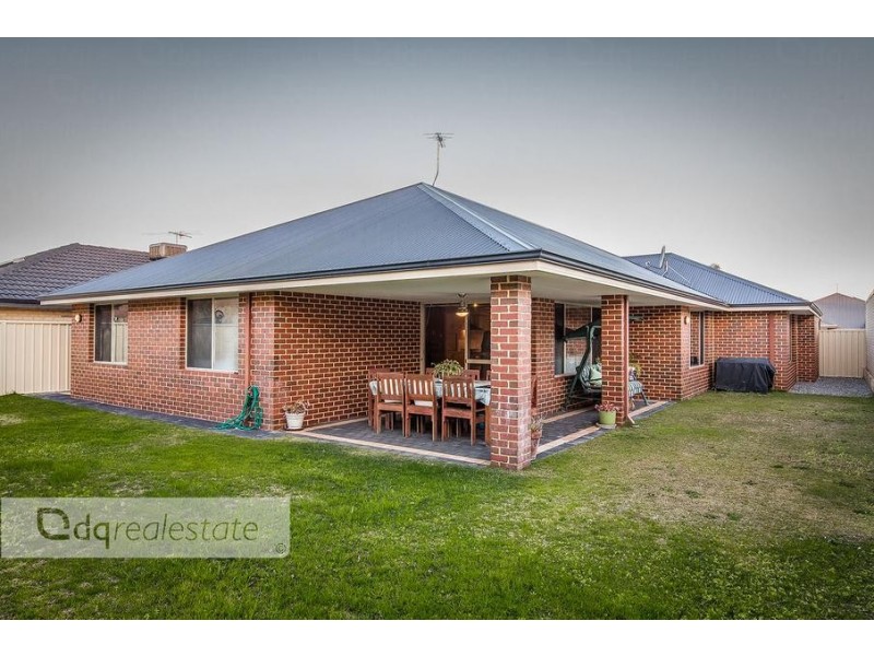 33 Carbine Loop, Banksia Grove WA 6031