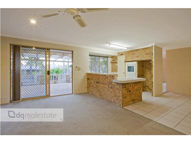 2 Oakland Close, Woodvale WA 6026