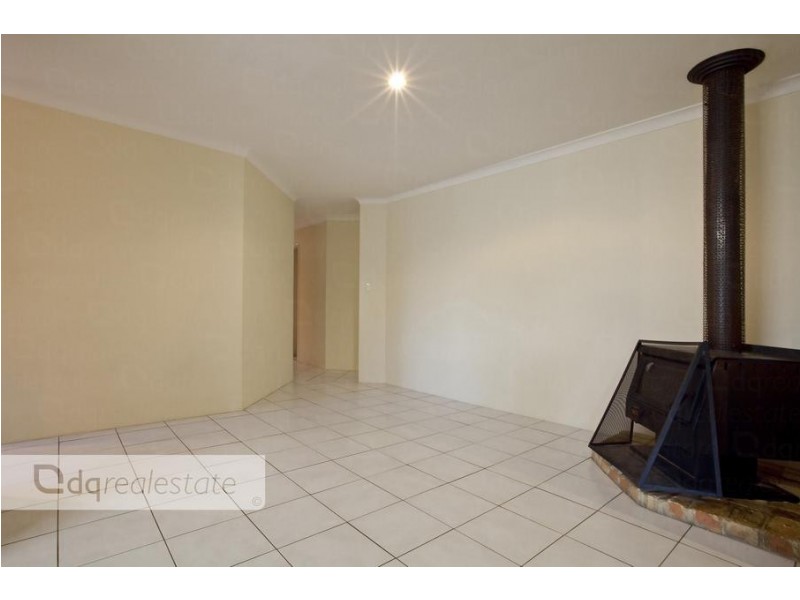 2 Oakland Close, Woodvale WA 6026