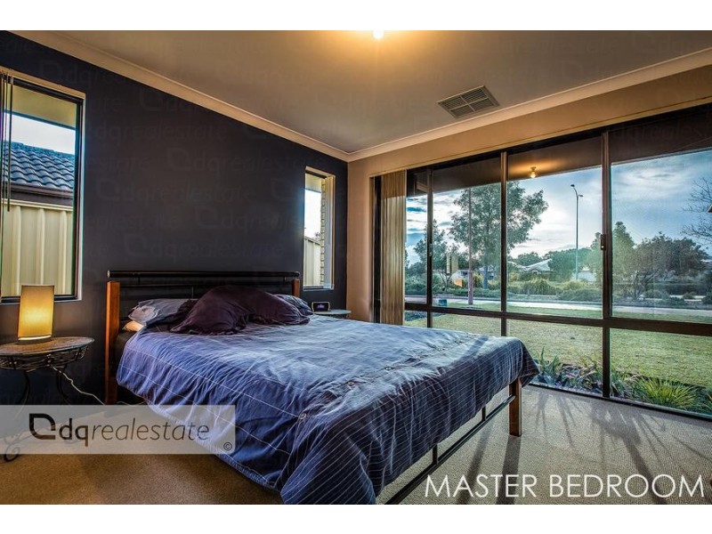 16 Apsley Bend, Tapping WA 6065