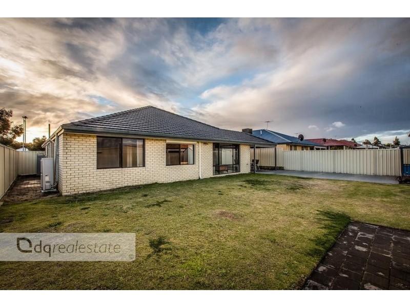 16 Apsley Bend, Tapping WA 6065