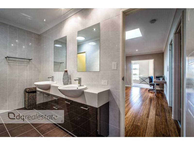 428 Kingsway, Landsdale WA 6065